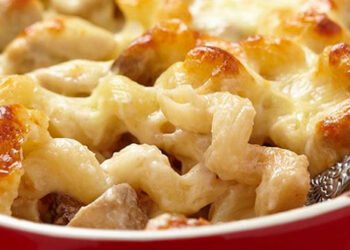 Gratin de pâtes au poulet pas cher en 20 min